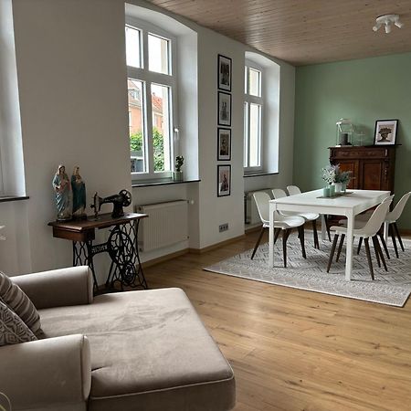 Ferienwohnung Am Ostpark لانداو إن در بفالتس المظهر الخارجي الصورة